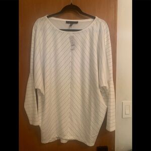 Lightweight dolman sleeve tunic sweater - Medium